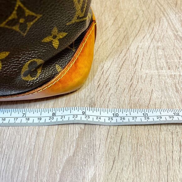 Louis Vuitton Monogram Lockit Bag - Picture 11 of 12